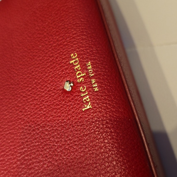 Kate Spade Red Leather Gold Hayes Street Pearl Zip Top Cosmetic Make UP Case - Picture 4 of 7